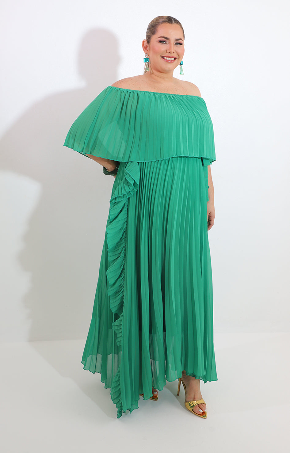 Vestido verde plisado hombros descubiertos - VESTIDO Boutiquemirel 