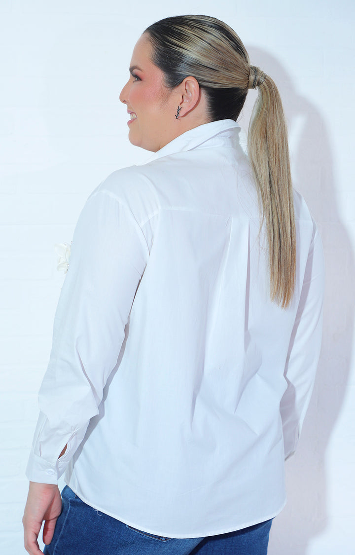 Blusa blanca manga larga con flores 3D y brillos - BLUSA Boutiquemirel 