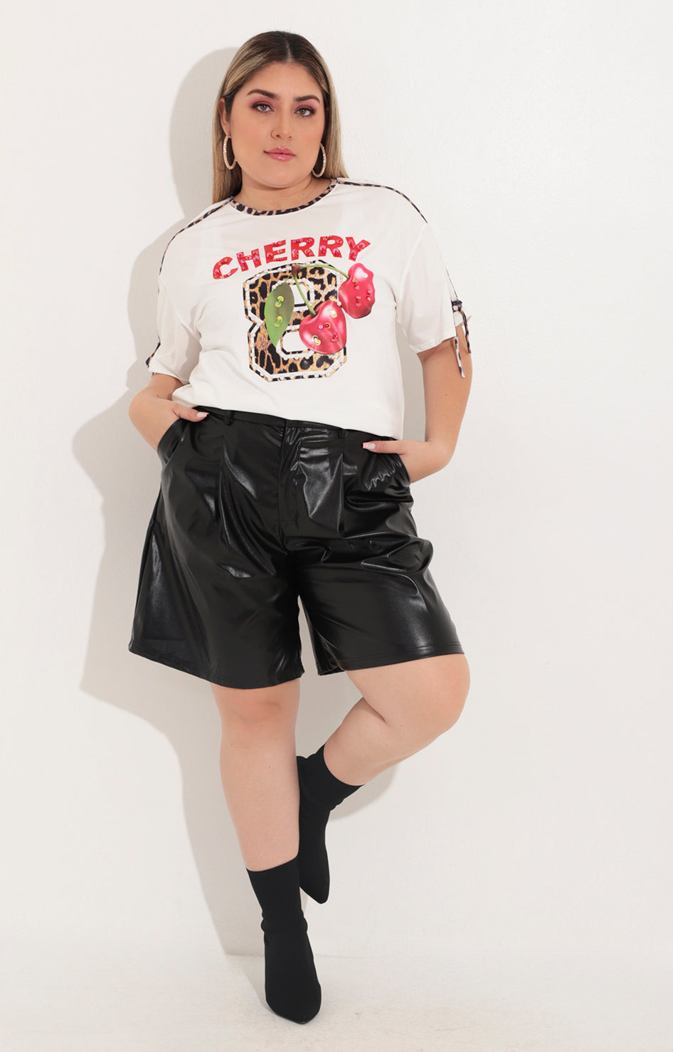 Short negro de vinipiel - SHORT Boutiquemirel 