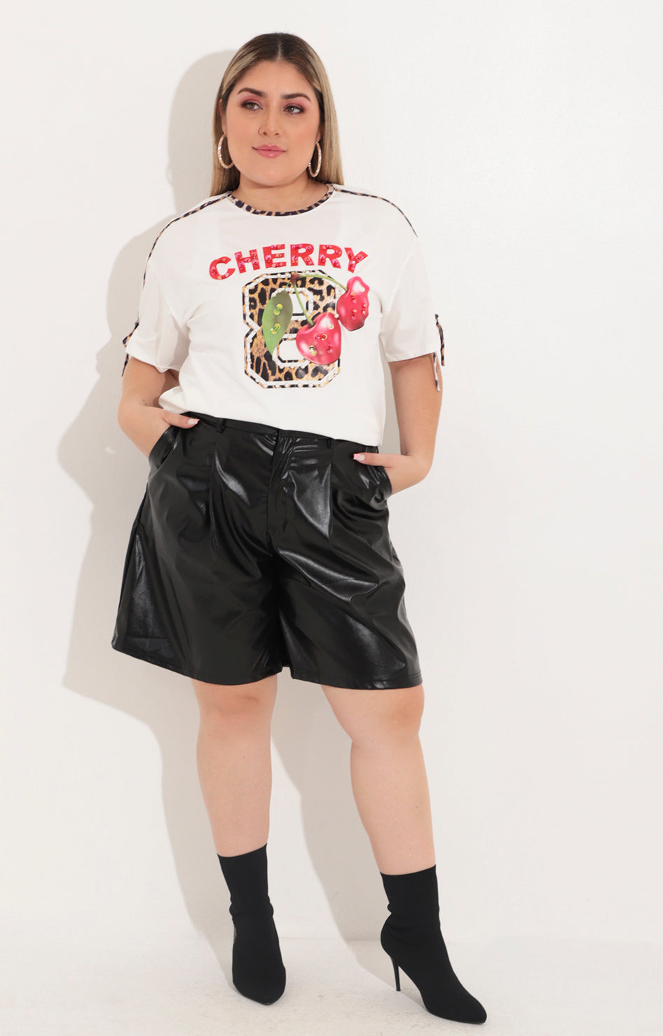 Short negro de vinipiel - SHORT Boutiquemirel 