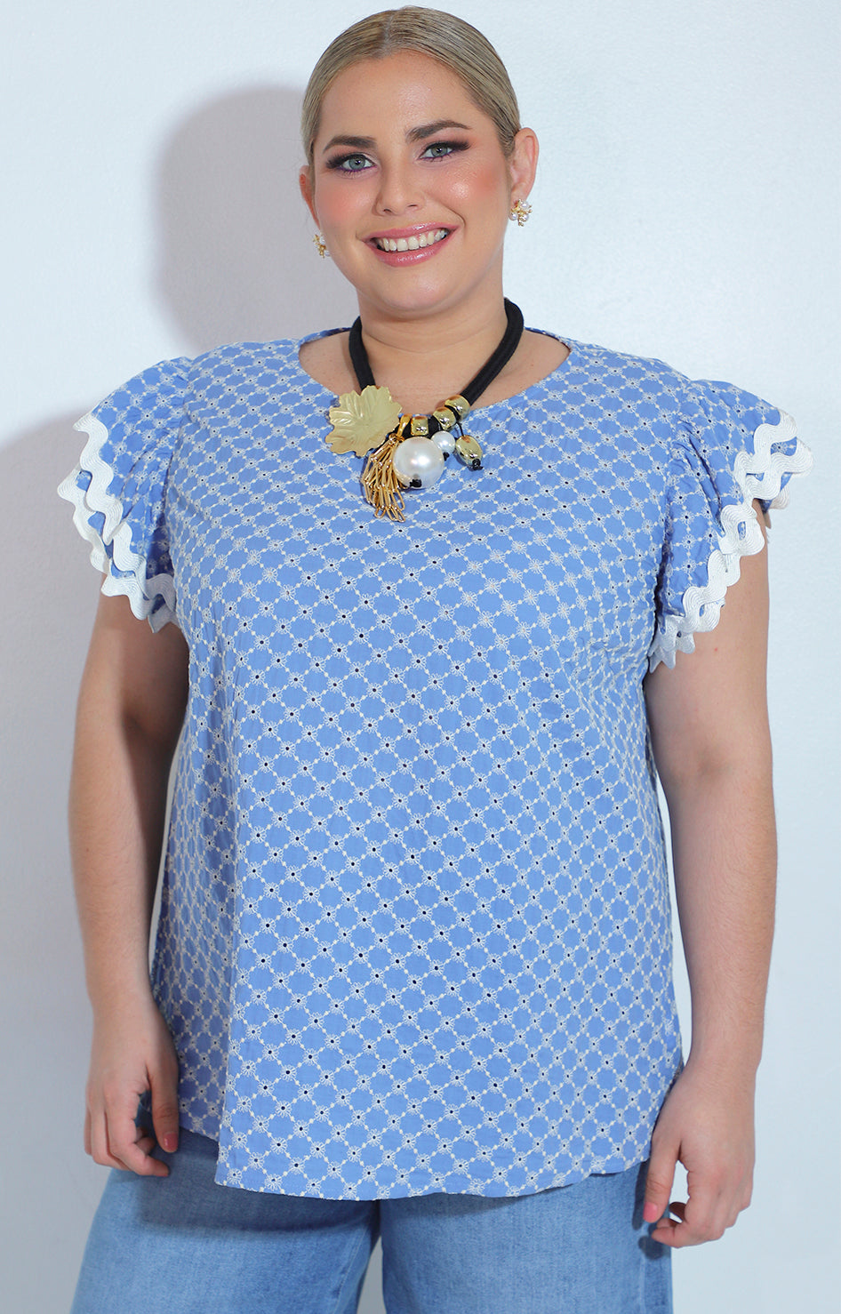 Blusa azul con bordado y manga volante - BLUSA Boutiquemirel 