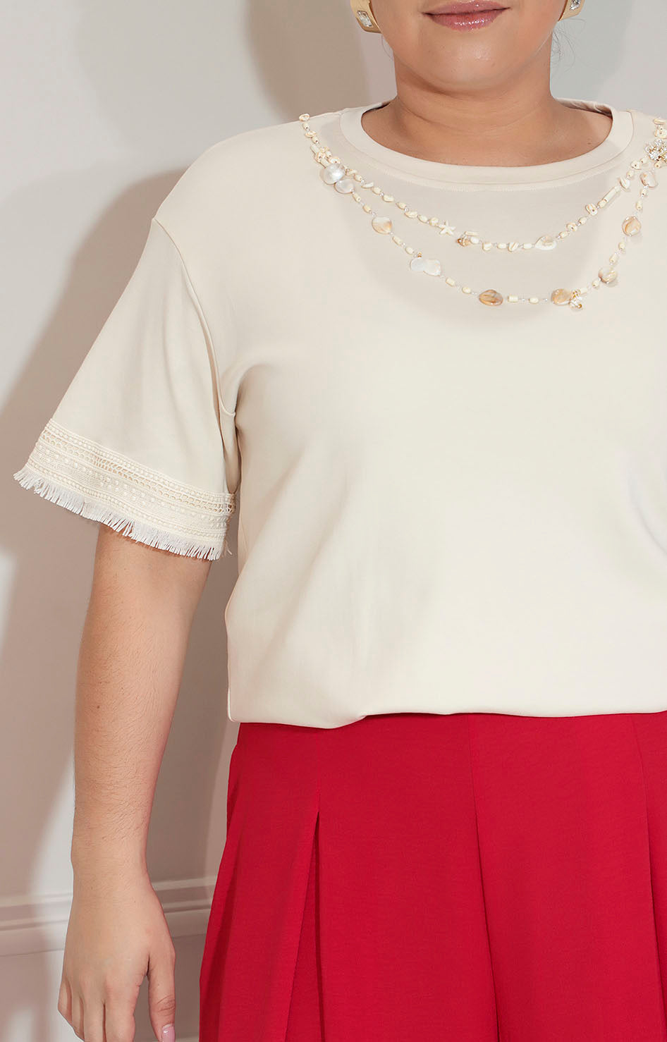 Blusa beige con aplicaciones de conchas - BLUSA XL Boutiquemirel 