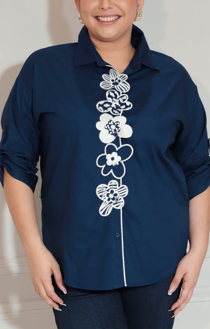 Blusa azul de botones con bordado de flores - BLUSA XL Boutiquemirel 