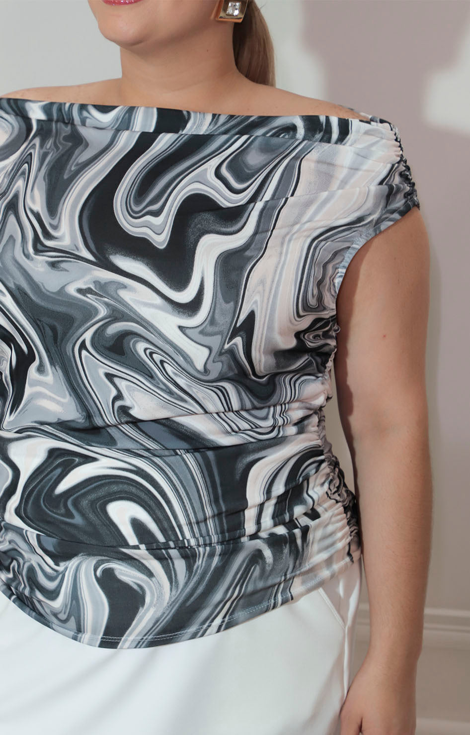 Blusa estampada sin mangas con olan - BLUSA XL Boutiquemirel 