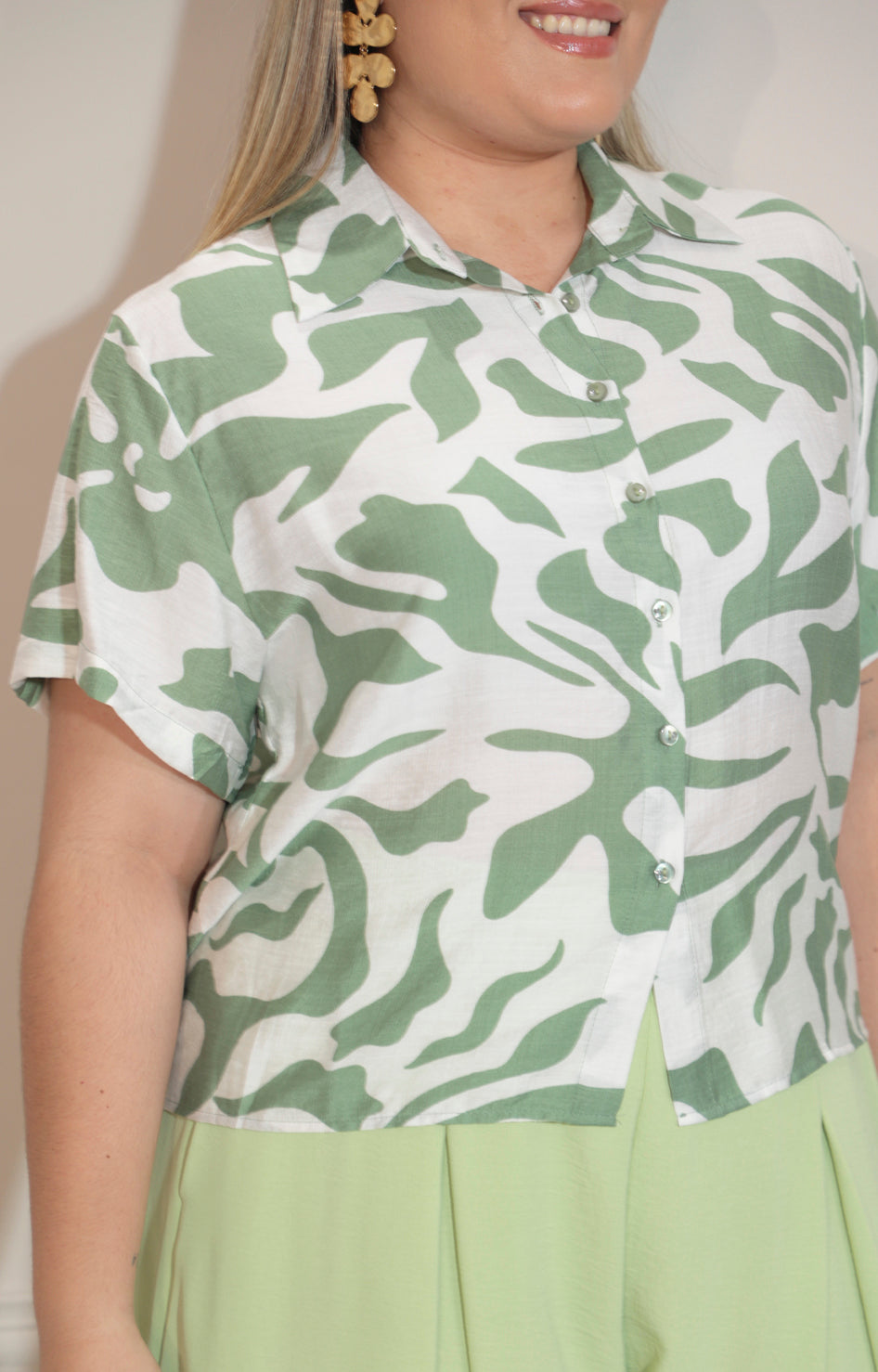 Blusa verde estampada con botones frontal - BLUSA Boutiquemirel 