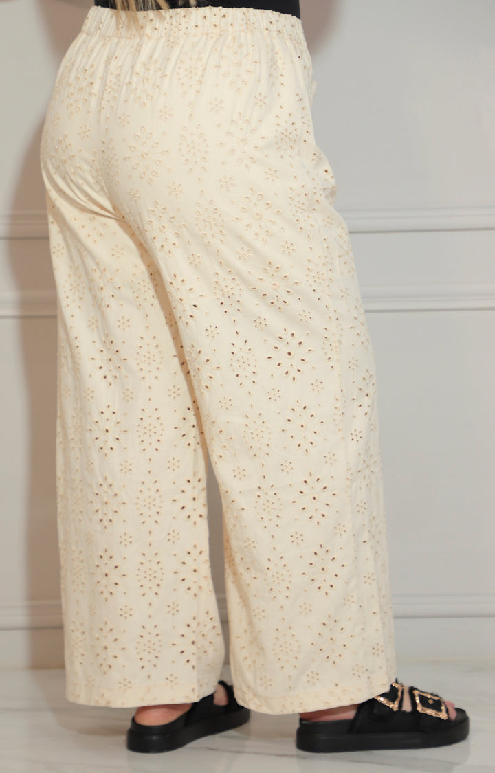 Pantalón beige con bordado y bolsas frontal - PANTALON XL Boutiquemirel 