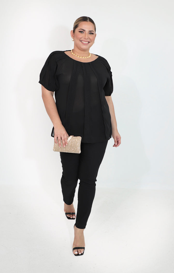 Blusa negra con detalle de bordado - BLUSA Boutiquemirel 