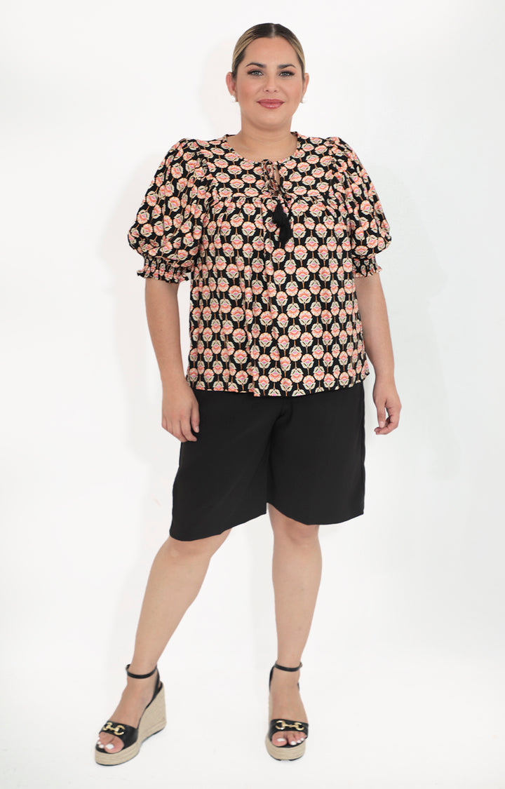 Blusa negra estampada con elastico en manga - BLUSA Boutiquemirel 