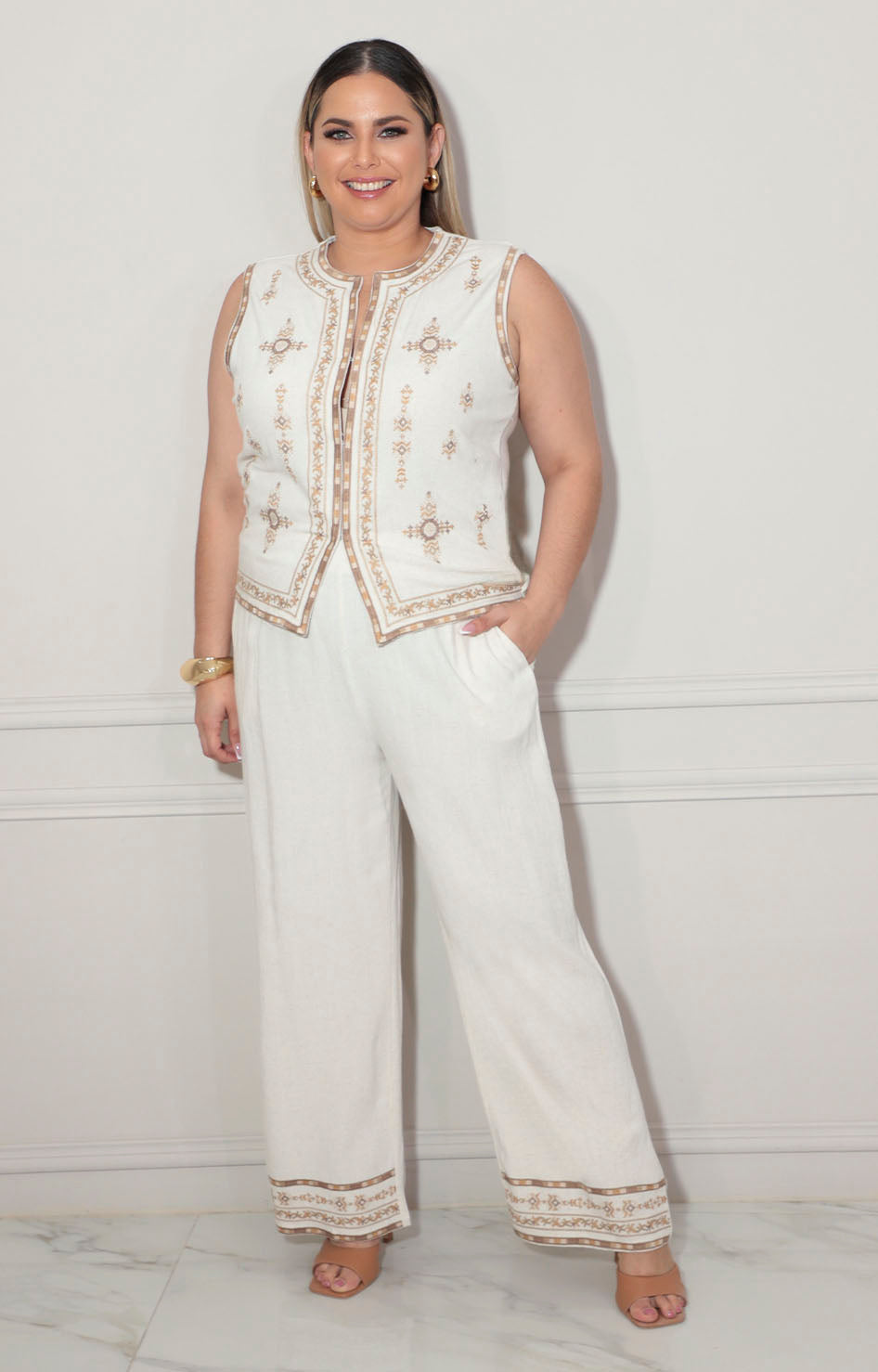 Conjunto beige bordado - CONJUNTO Boutiquemirel 