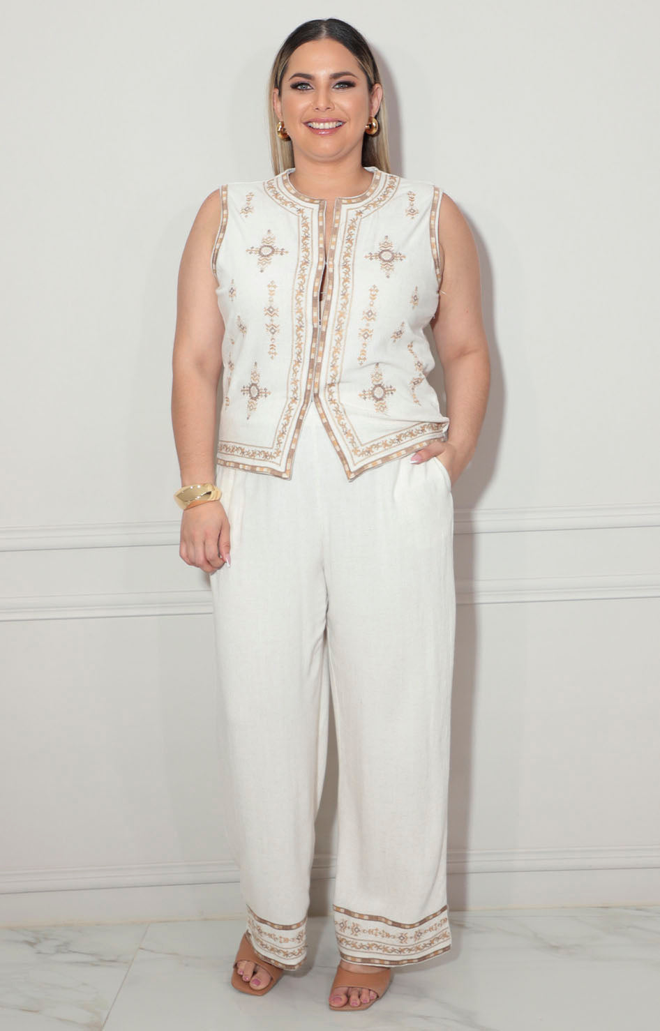 Conjunto beige bordado - CONJUNTO Boutiquemirel 