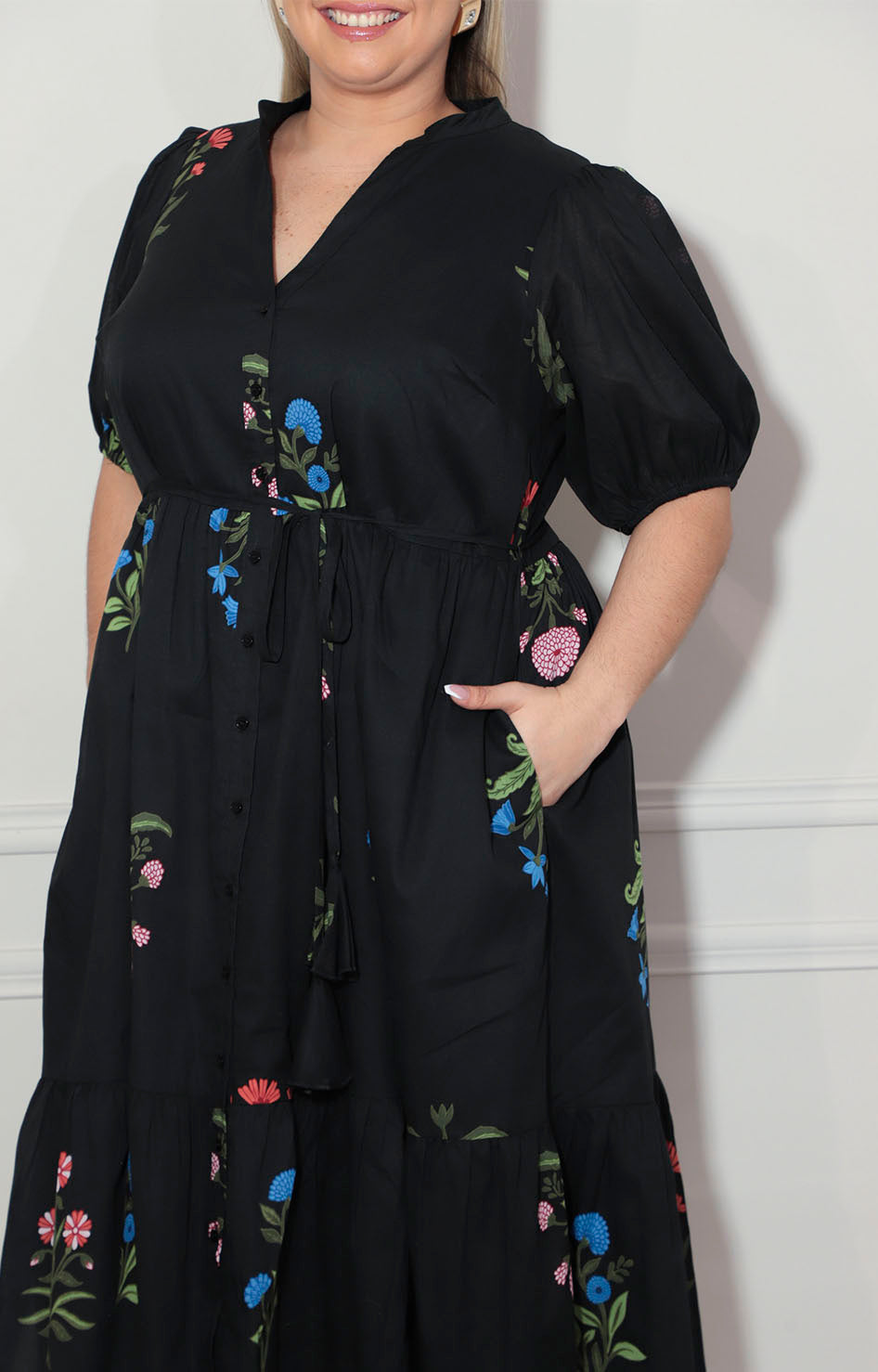 Vestido negro con flores - VESTIDO XL Boutiquemirel 