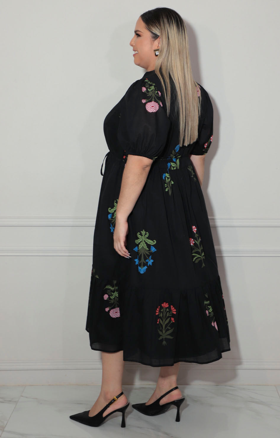 Vestido negro con flores - VESTIDO XL Boutiquemirel 