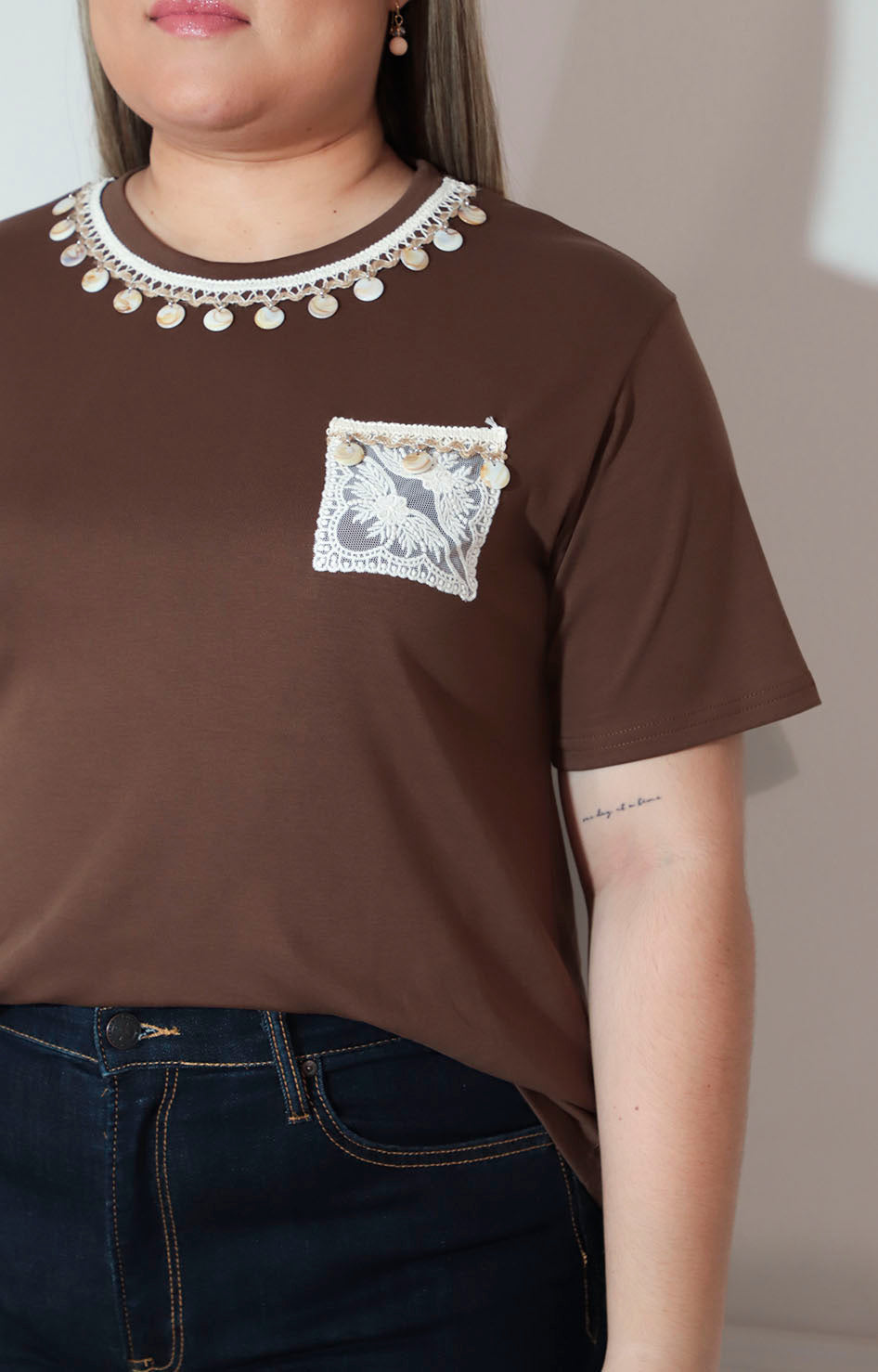 Blusa café con bordado y aplicaciones superior - BLUSA XL Boutiquemirel 