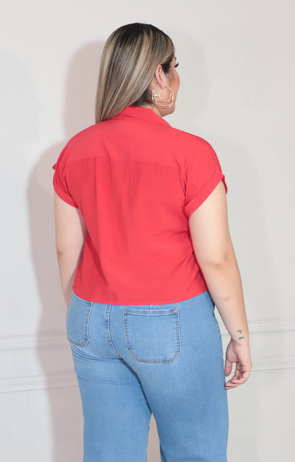 Blusa roja con botones y bolsa frontal - BLUSA Boutiquemirel 