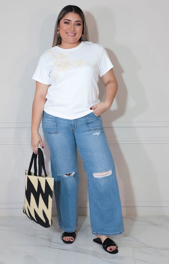 Blusa blanca con detalle de flor bordado - BLUSA XL Boutiquemirel 