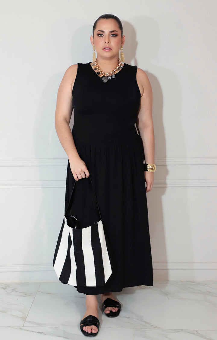 Vestido negro de tirantes con fruncido en cintura - VESTIDO XL Boutiquemirel 