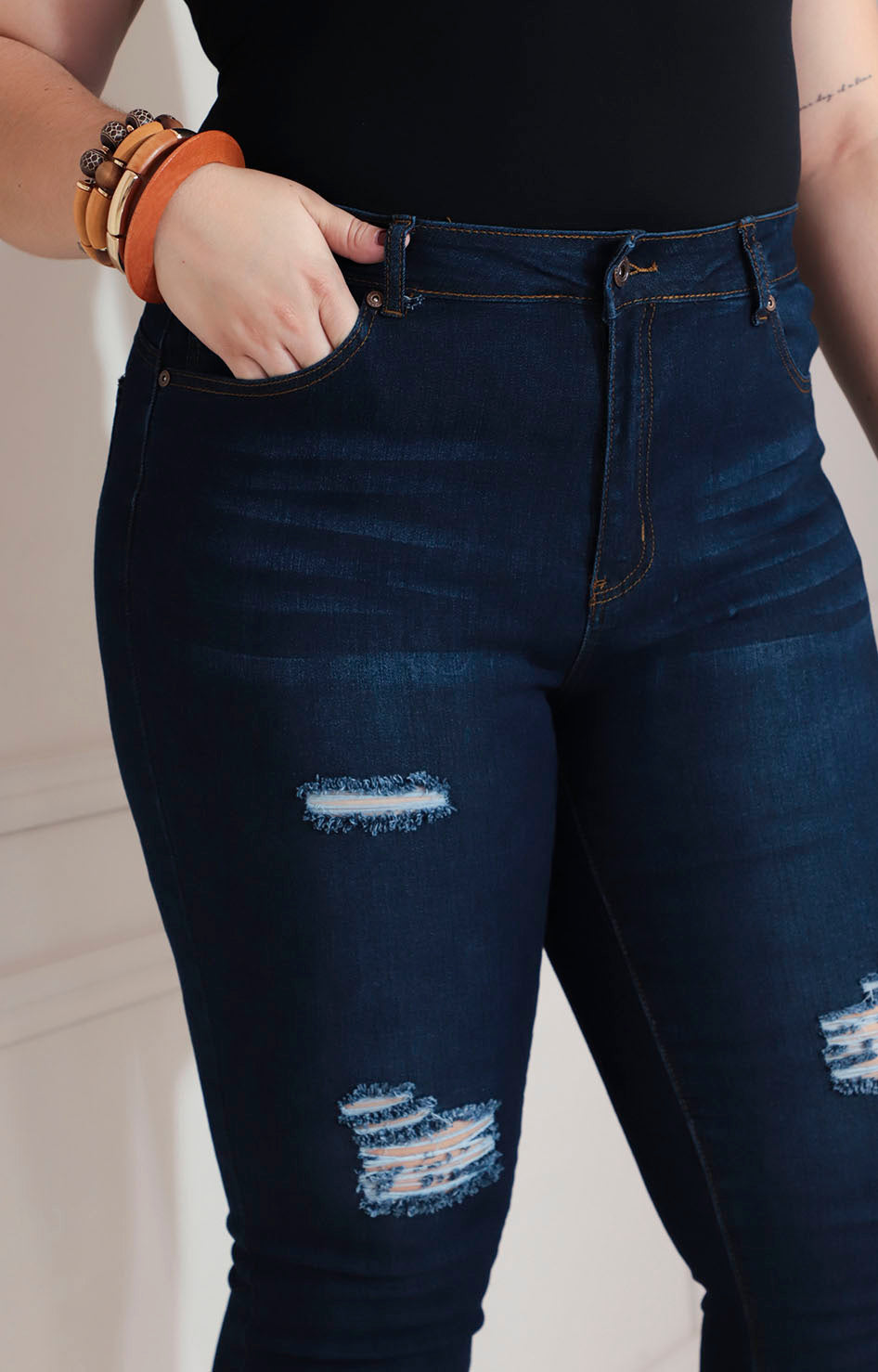 Capri de mezclilla azul con detalle desgarrado - CAPRI XL Boutiquemirel 