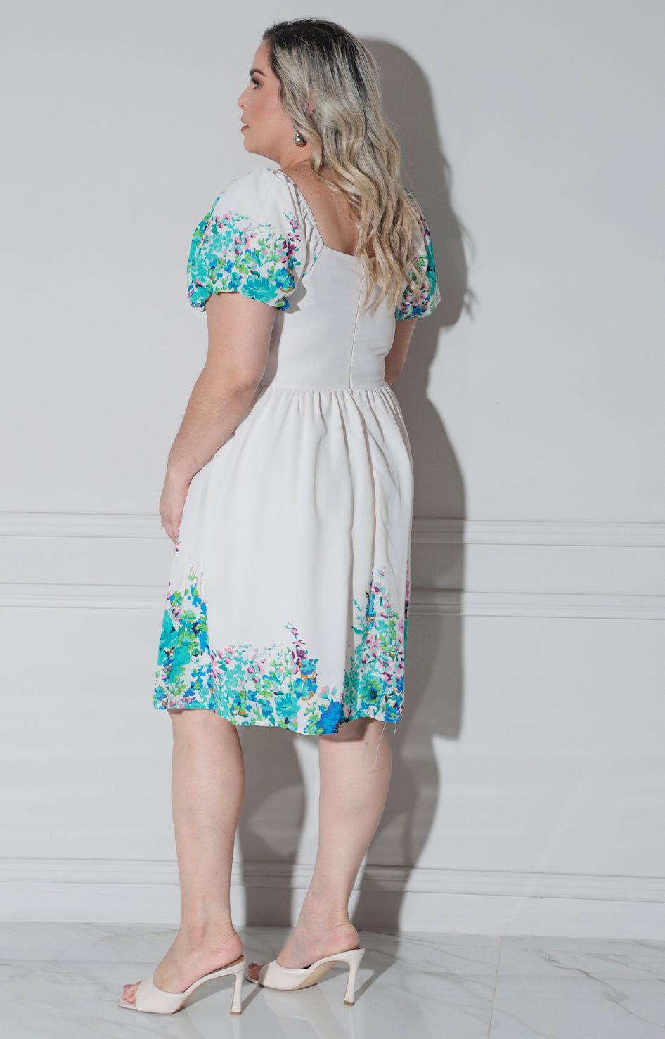 Vestido beige con azul corto - VESTIDO CORTO CURVY Boutiquemirel 