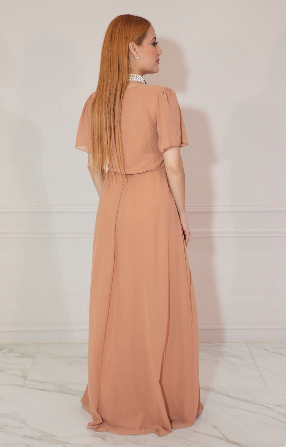 Vestido beige cuello V - VESTIDO Boutiquemirel 