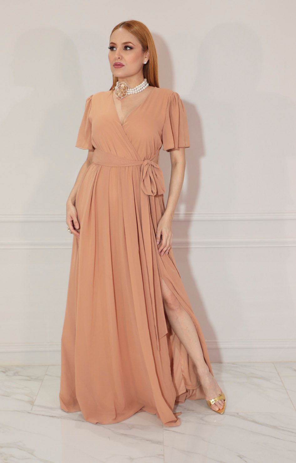 Vestido beige cuello V - VESTIDO Boutiquemirel 