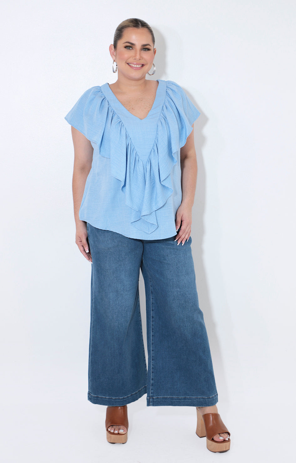 Blusa azul con volante y cuello v - BLUSA Boutiquemirel 