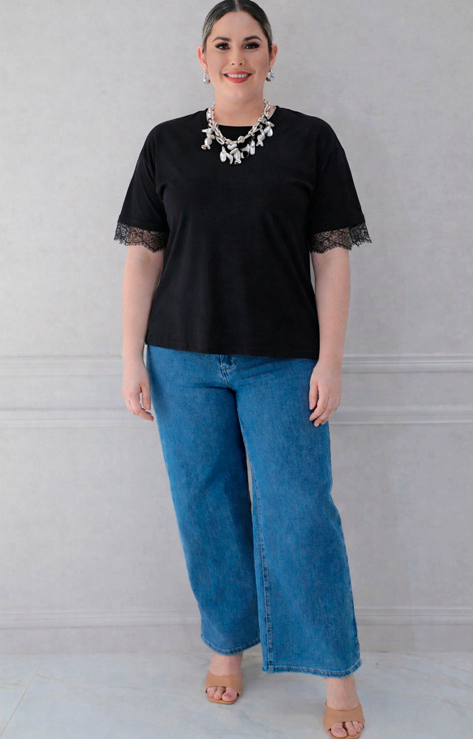 Blusa negra con encaje - BLUSA CURVY Boutiquemirel 