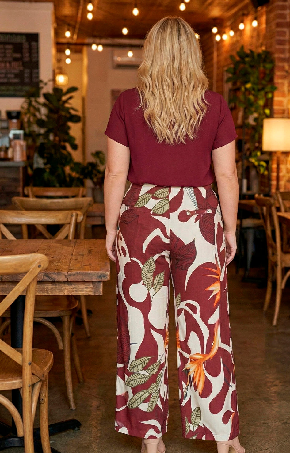 Pantalón vino estampado