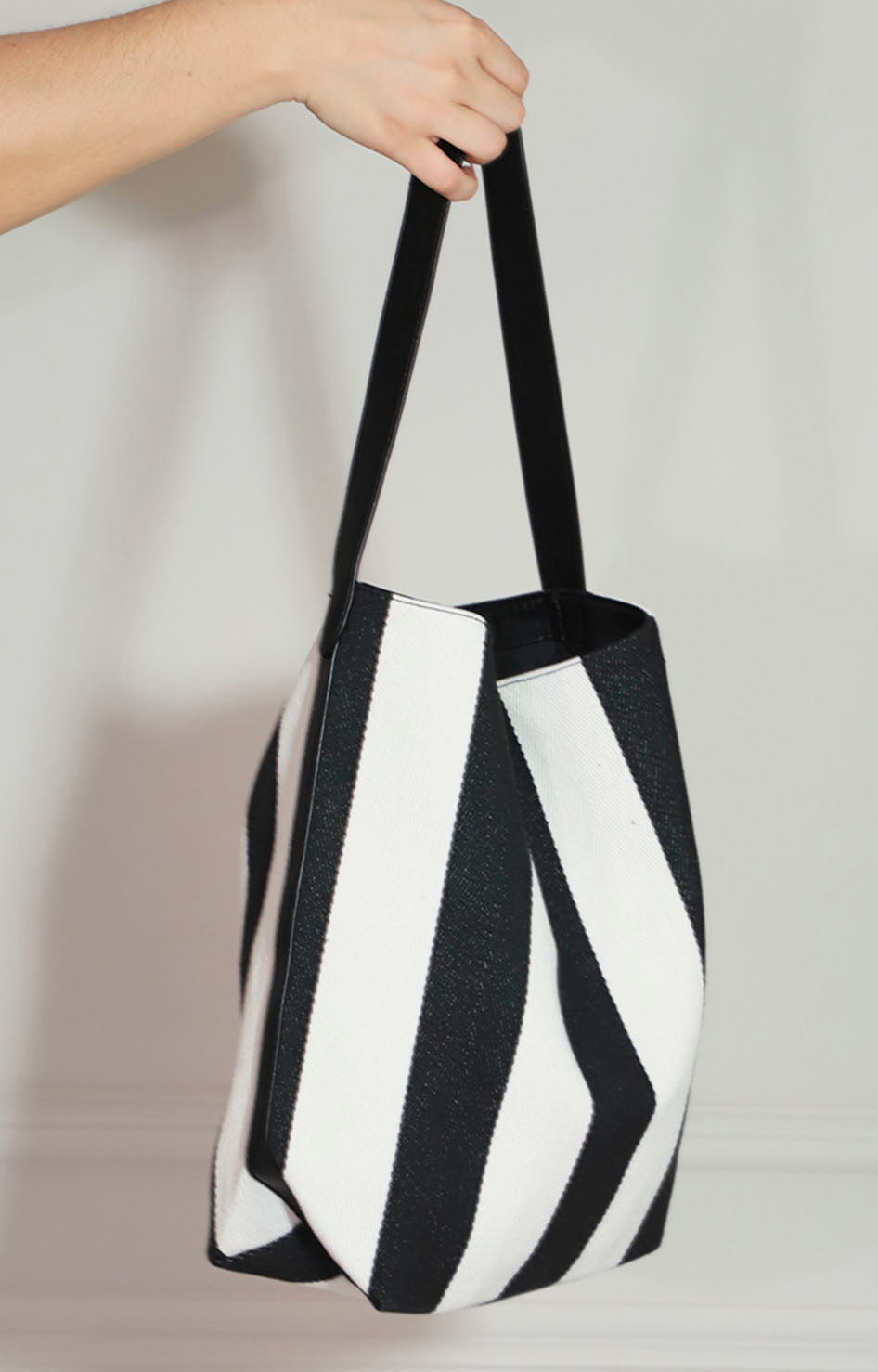 Bolsa Rayas Blanco & Negro - BOLSA Boutiquemirel 