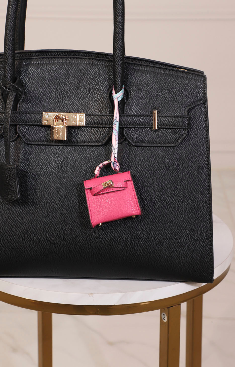 Charm Mini Bag – Estilo y Color para tu Bolso - LLAVERO Boutiquemirel 