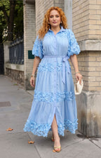 Vestido azul con flores 3D