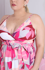 Vestido estampado en tonos rosas