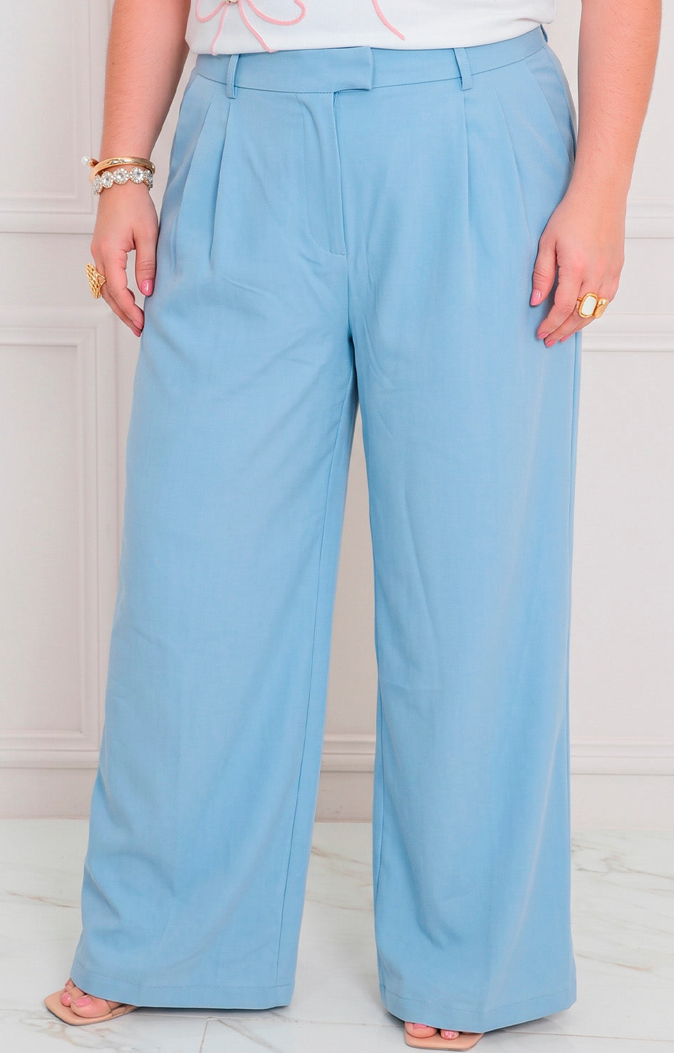 Pantalón amplio elegante